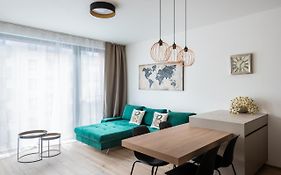 Red Jay Karlin Area Apartment With Garage And Balcony